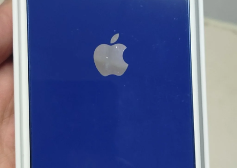 iPhone 12 (Regular) – Excellent Condition - 2/3