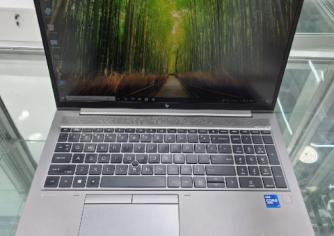 HP ZBook Firefly G8 Mobile Workstation – Core i7 11th Gen - 1/3