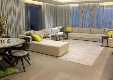 2-Bedroom Apartment for Sale in Corniche Tower - 2/5