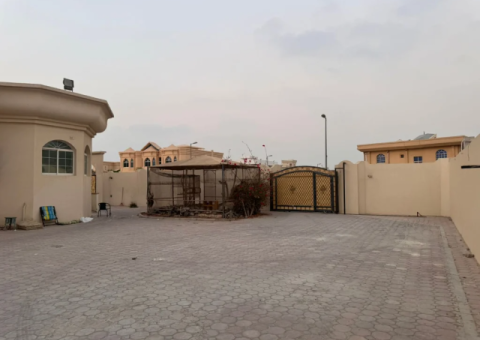 Spacious 6-Bedroom Villa for Sale in Al Muwafjah, Sharjah - 1/5