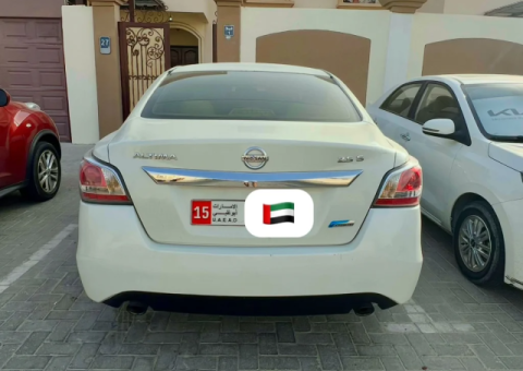 2016 Nissan Altima - 18,000 AED - 2/3