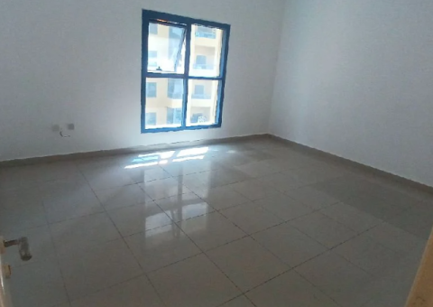 للبيع — شقة شاغرة مكوّنة من 3 غرف في أبراج الخور، عجمان - 3/4