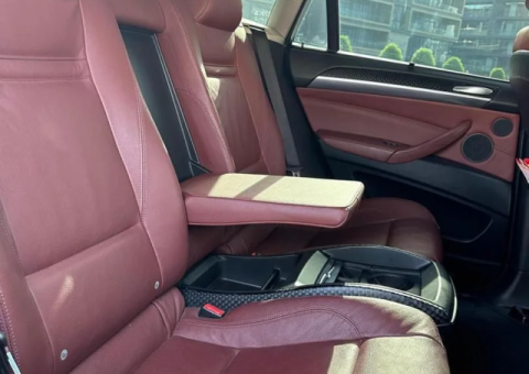 Urgent Sale: Clean BMW X6 Low Mileage - 1/4