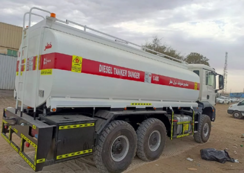 6x6 Water Tanker for Rent – 2013 Model