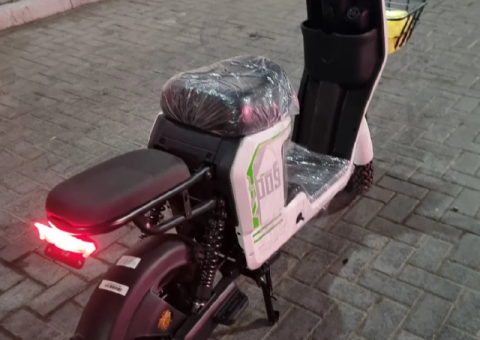 2000W Electric Scooter – 48V, 77 km/h, - 4/5