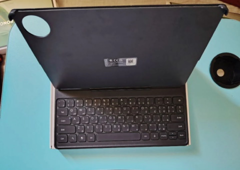 Honor MagicPad 2 (12.3 Inch) – 12GB+8GB RAM, 256GB - 3/4