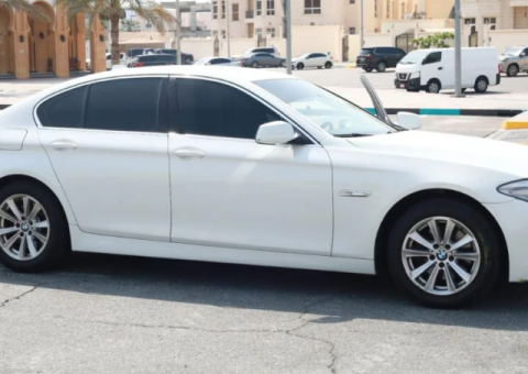 2013 BMW 5-Series 530i 3.0L – GCC Specifications, Direct From Owner - 4/5
