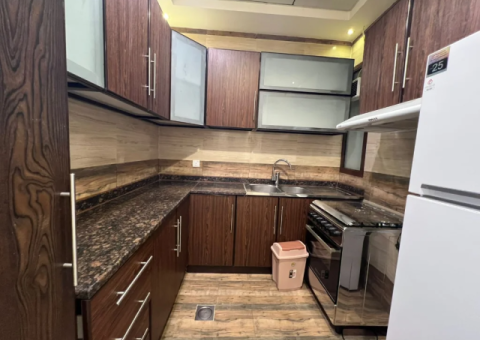 شقة مفروشة للإيجار في الروضة 3 – جاهزة للسكن فوراً - 2/5