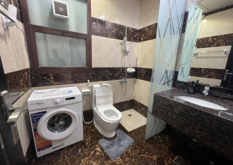 شقة مفروشة للإيجار في الروضة 3 – جاهزة للسكن فوراً - 3/5