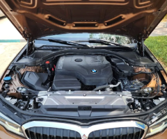 2020 BMW 320i GCC Spec - 93,000 km