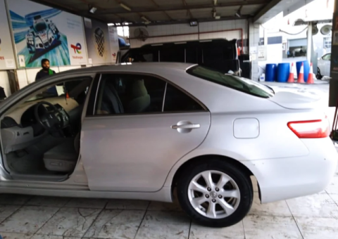 2008 Toyota Camry Silver Excellent Condition - 5/5