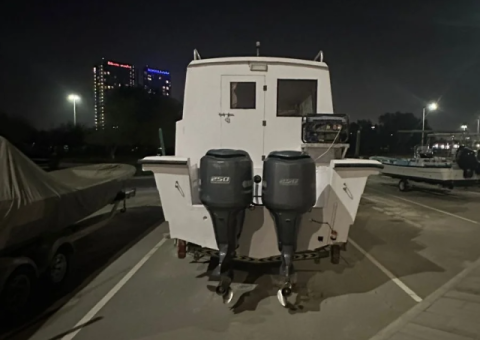 34-Foot Al Majid Cruiser – 2 Yamaha 250 Four-Stroke Engines - 2/5