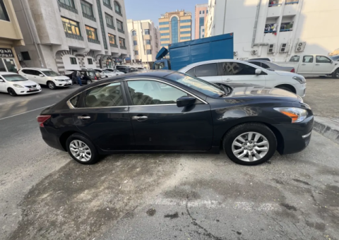 2013 Nissan Altima - Clean, No Issues - 4/5