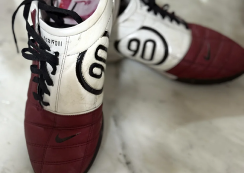 Shoes for Artificial Grass – Used Less Than 1 Month - 3/4