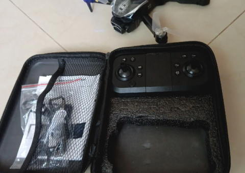 للبيع: طيارة درون مزودة بكاميراتين للتصوير - 2/3