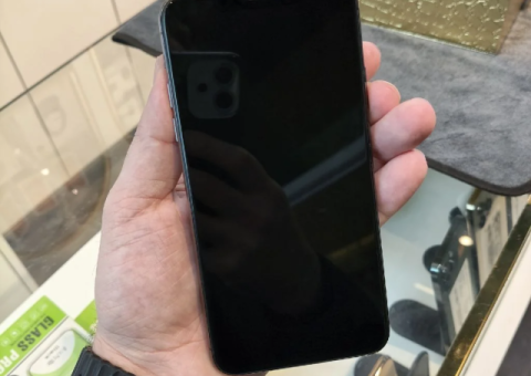 iPhone 11 Pro Max – 256GB – Very Good Condition