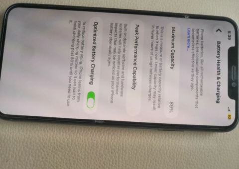 iPhone 11 Pro Max – Excellent Condition, 64GB - 2/3