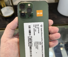 iPhone 13 Pro Max – 256GB, Green – Very Good Condition