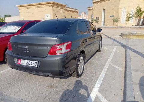 2015 Peugeot 301 GCC Specs Accident-Free - 2/5